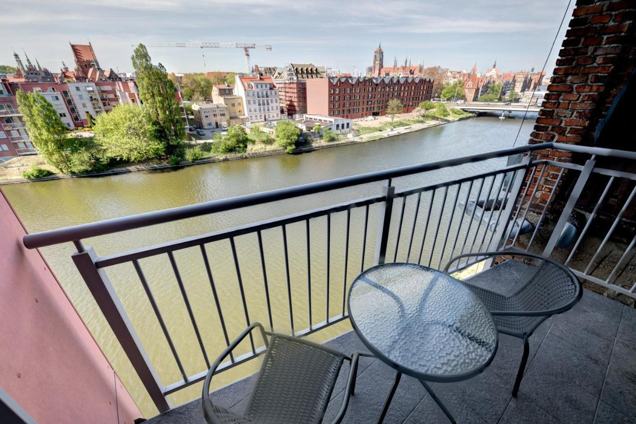 Live & Travel Apartments - Waterlane Island グダニスク エクステリア 写真