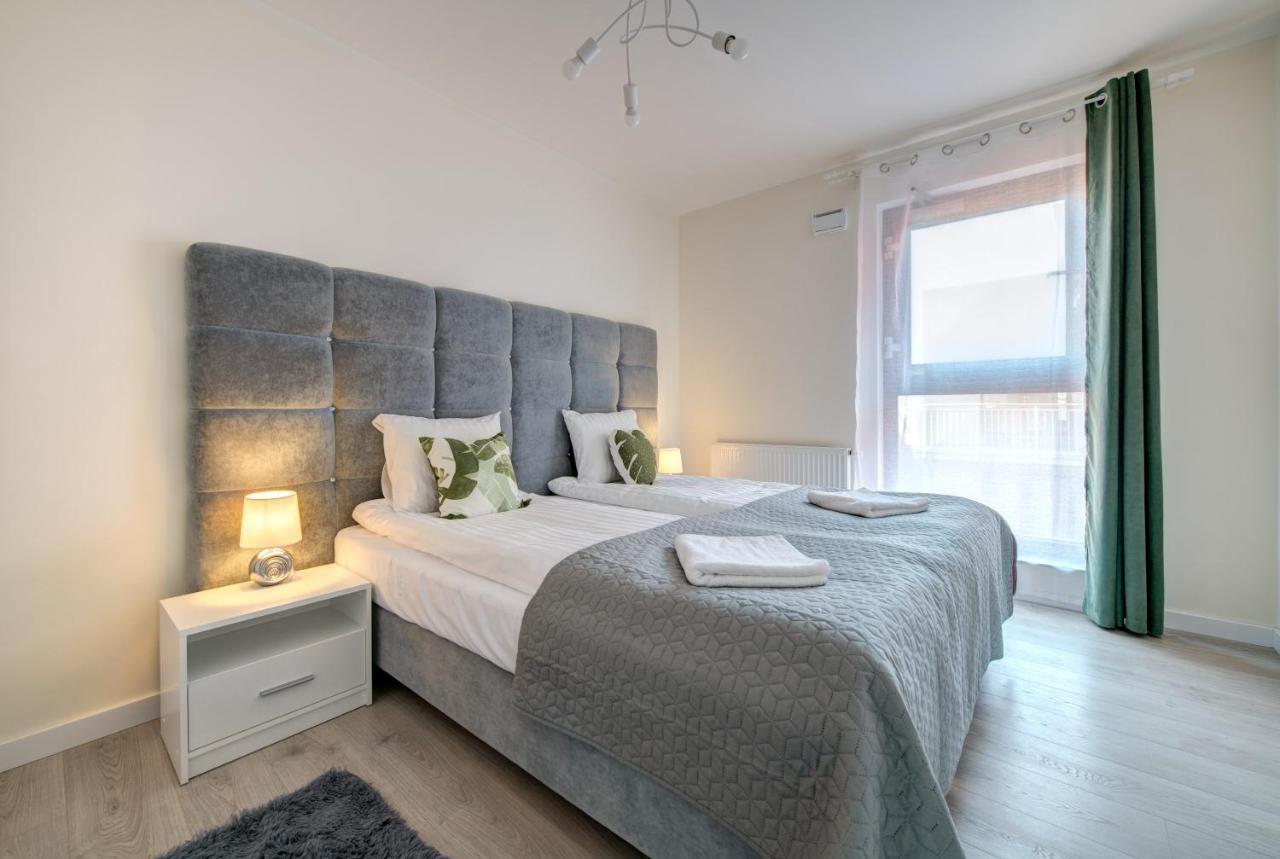 Live & Travel Apartments - Waterlane Island グダニスク エクステリア 写真